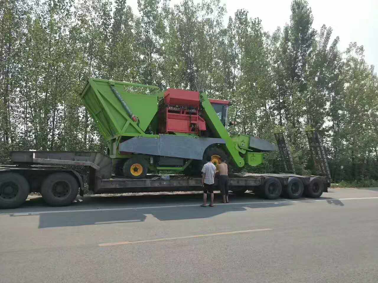 穗(sui)莖兼收玉米收穫機